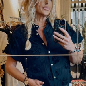 BLOUSE WITH DETAILS