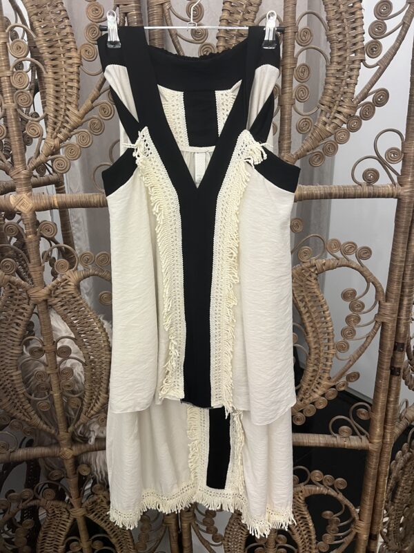 A Sample Sale nice set, 1 left