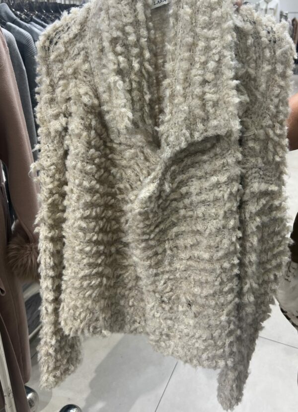 AA Sample Sale must have cardigan - Image 2