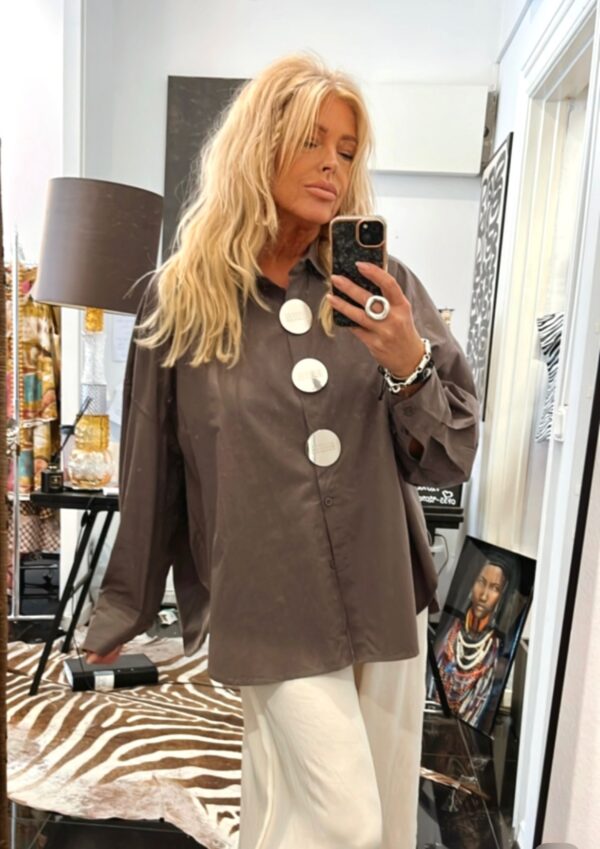 1 A Sample Sale picasso blouse, 2 left