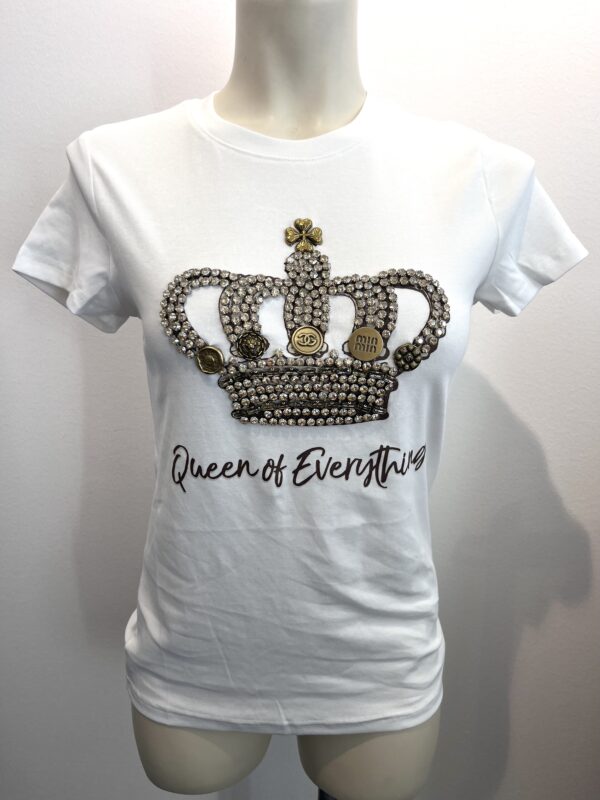 1 A Sample Sale t shirt, 1 left
