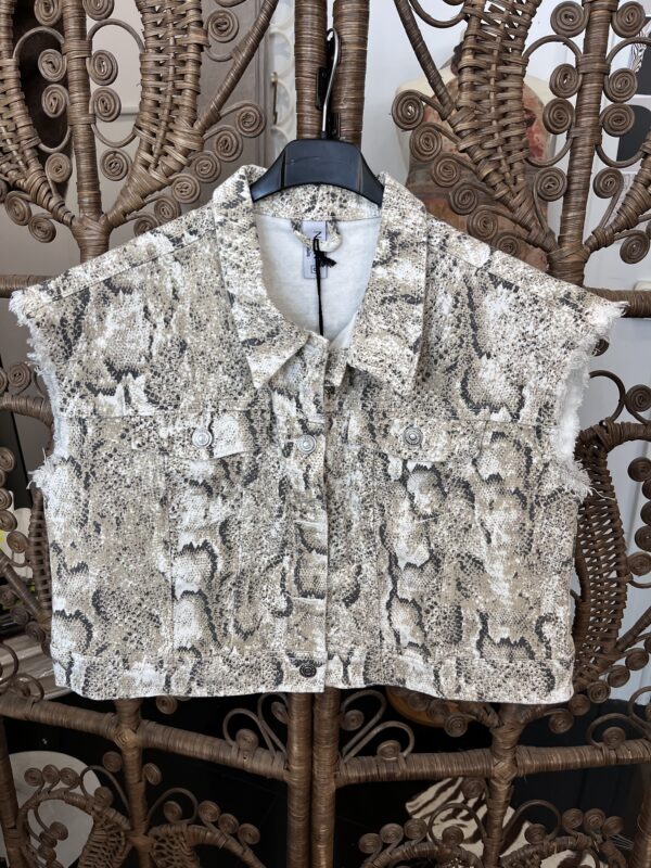 1 A Sample Sale print jacket, 1 left