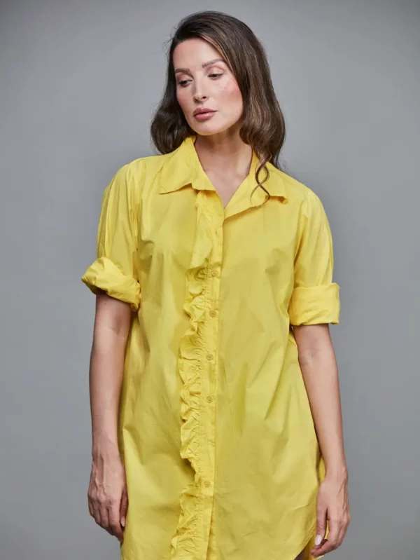 GIRLFRIEND YELLOW