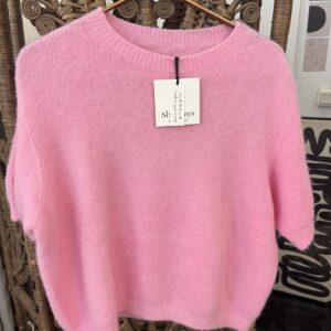 1 A Sample Sale ALPACKA 52%, 1 left