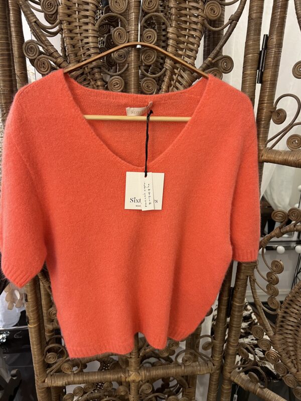 1 A Sample Sale ALPACKA ,1 left