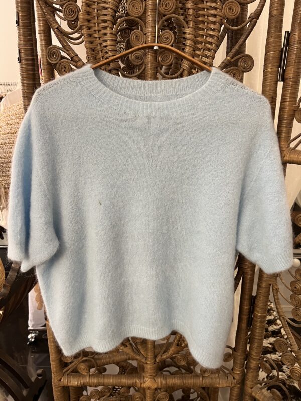 1 A Sample Sale ALPACKA ,1 left
