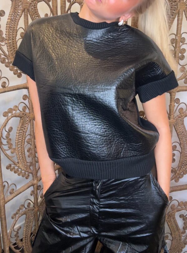 FIA black