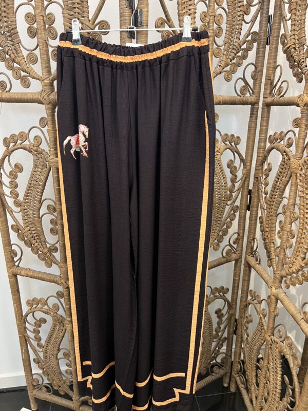 NEW sample sale 12/10 ,  2 left - Image 2