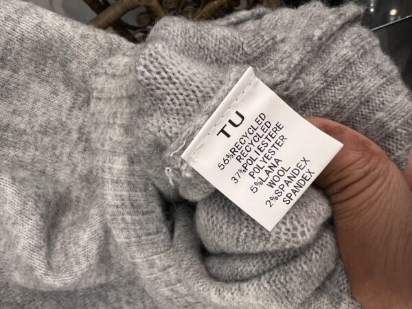 NEW sample sale 12/10 ,  1 left - Image 2