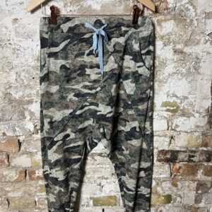 SAMPLE SALE